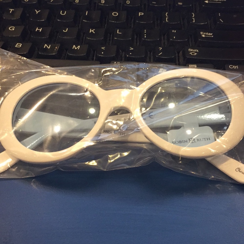 Robin Ruth ‘Savannah’ Sunglasses